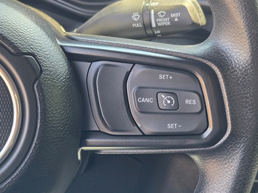 Used 2025 Jeep Wrangler Sport AWD/4WD image 25