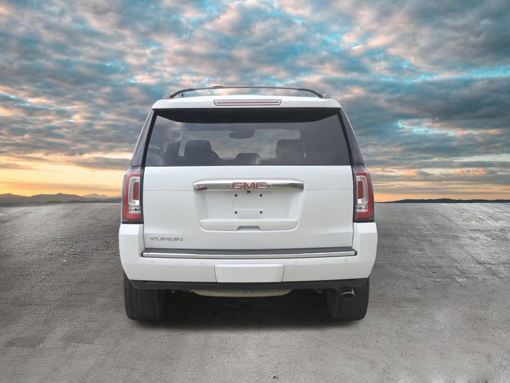 Used 2017 GMC Yukon Denali w/ Open Road Package AWD/4WD image 10