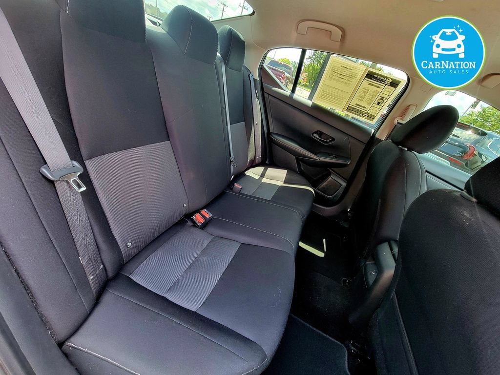 Used 2024 Nissan Sentra SV FWD image 9