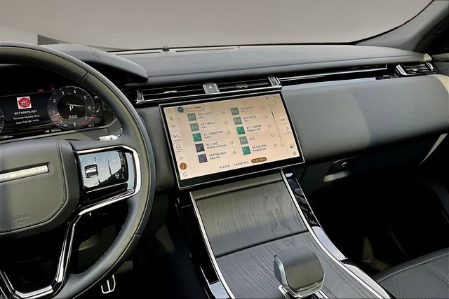 Used 2026 Land Rover Range Rover Velar Dynamic SE image 9
