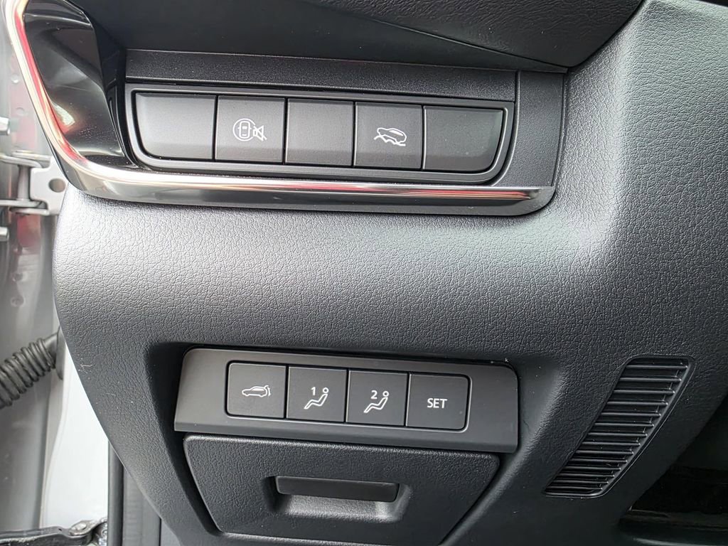 Certified 2025 MAZDA CX-30 AWD 2.5 S w/ Premium Package image 13