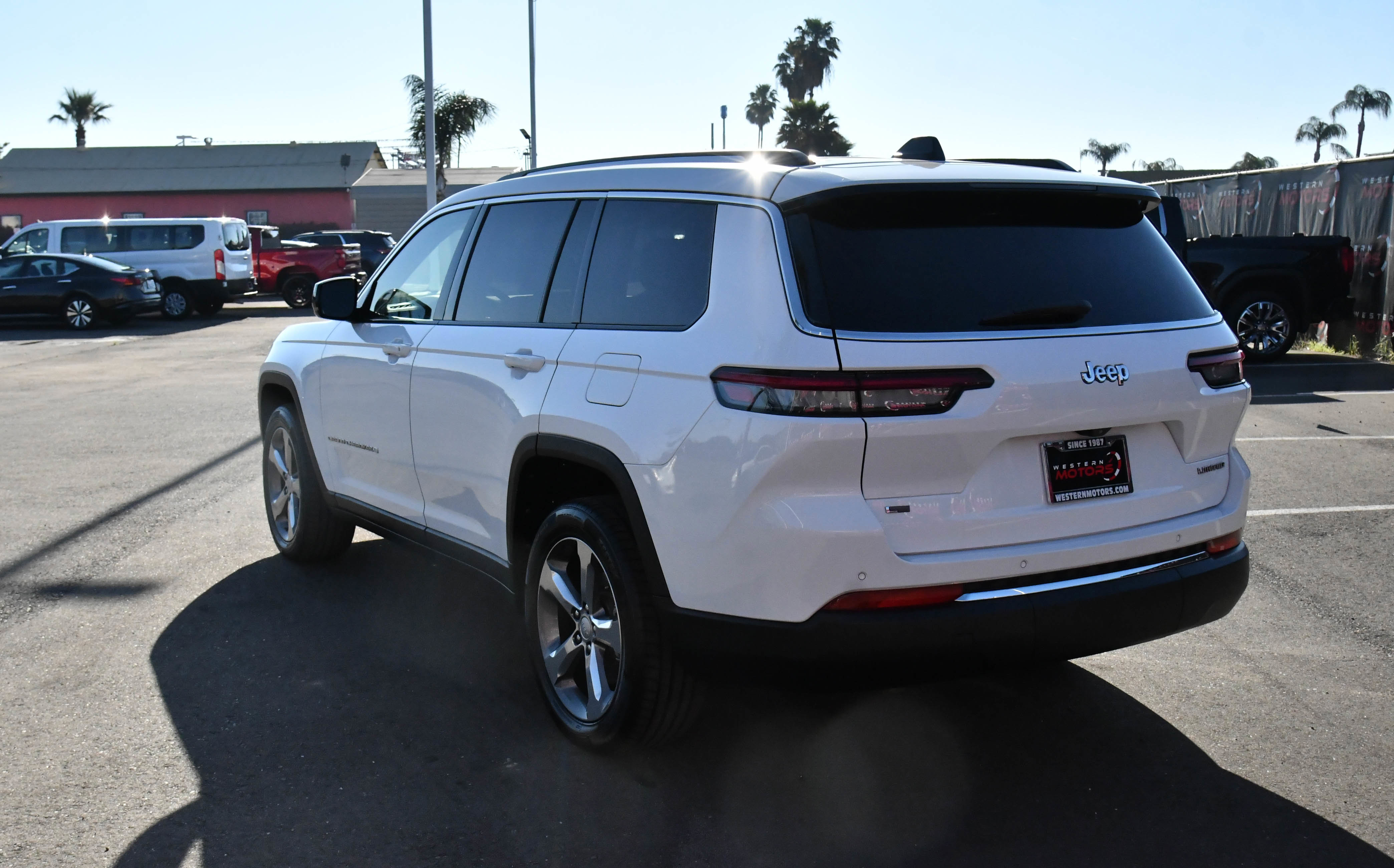 Used 2022 Jeep Grand Cherokee L Limited image 6