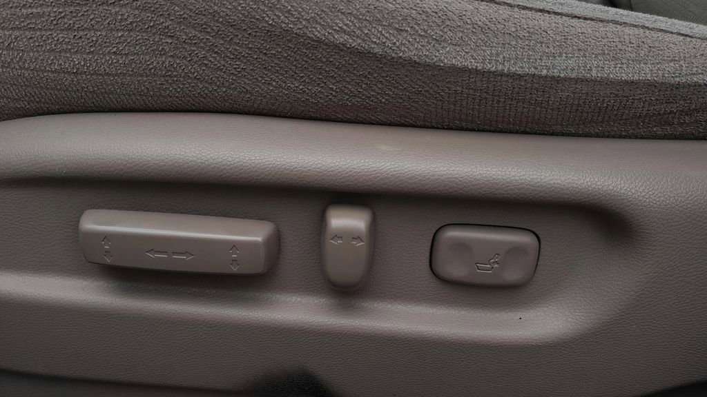 Used 2018 Honda Pilot EX image 19