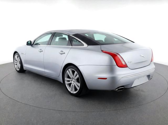 Used 2012 Jaguar XJ L image 31