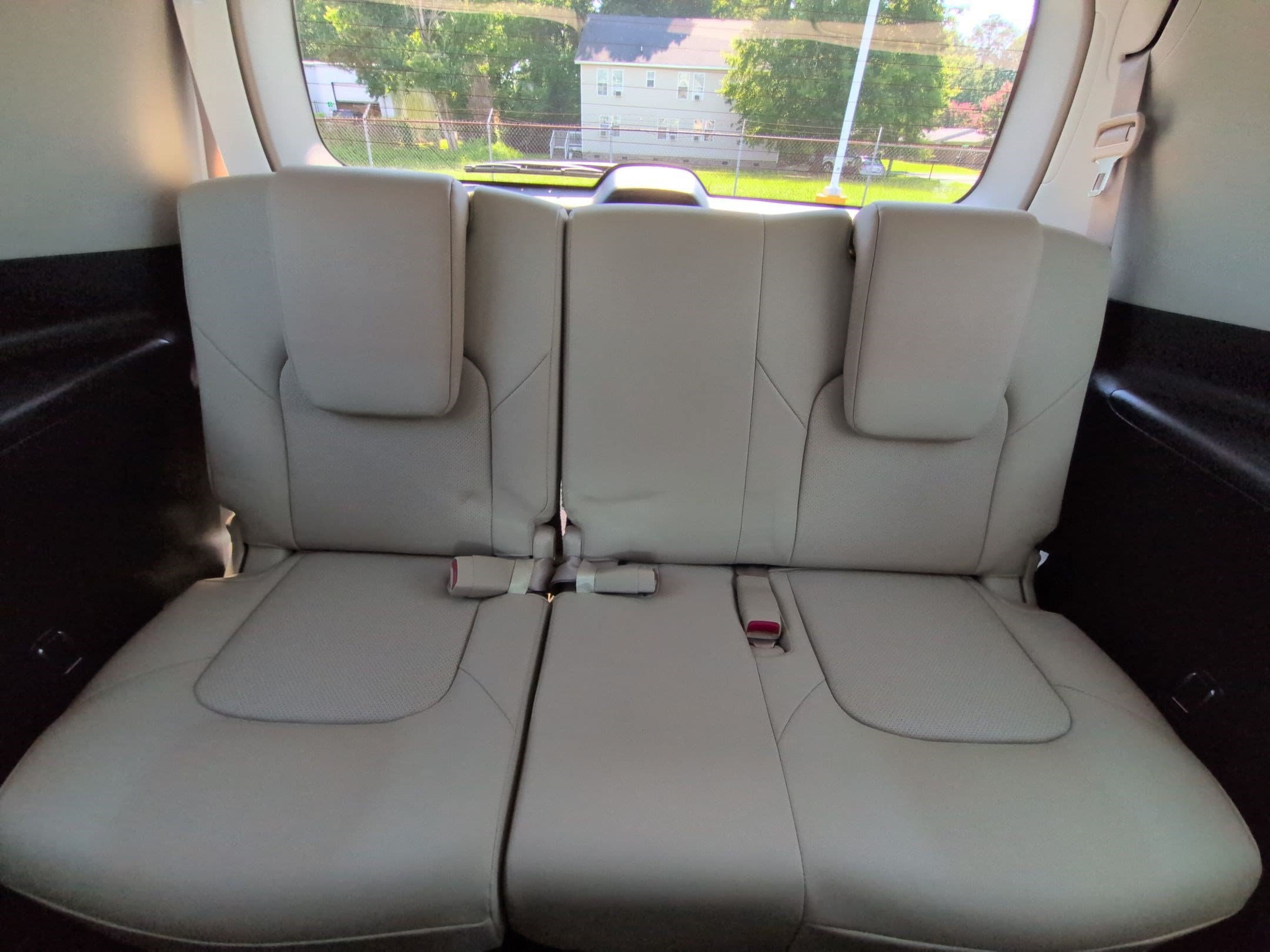 Used 2022 Nissan Armada Platinum w/ Captain's Chairs Package RWD image 33