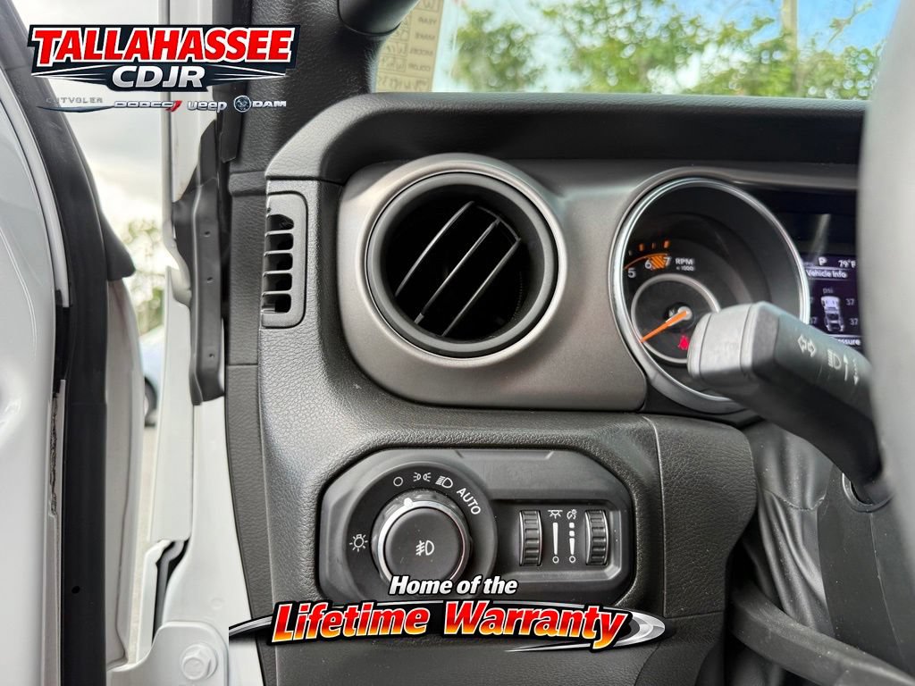 Used 2022 Jeep Wrangler Sport AWD/4WD image 31