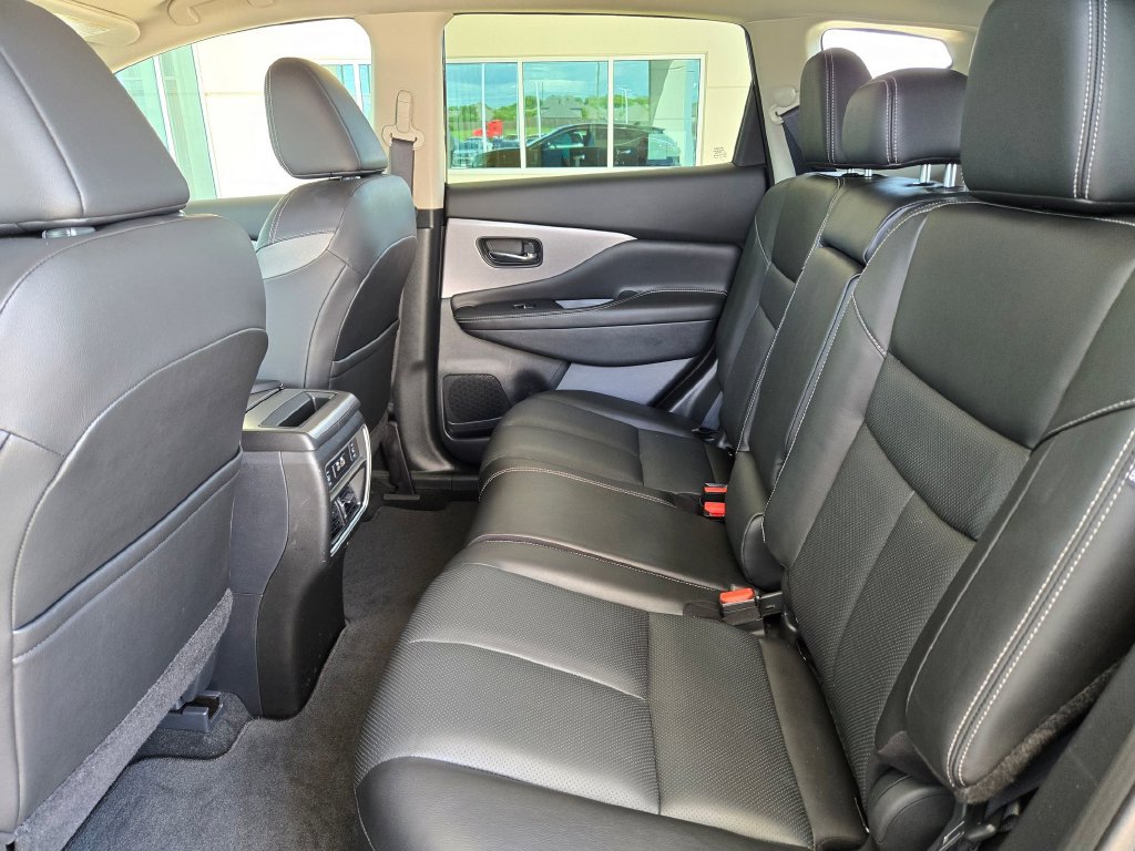 Used 2023 Nissan Murano SL w/ SL Moonroof Package AWD/4WD image 14