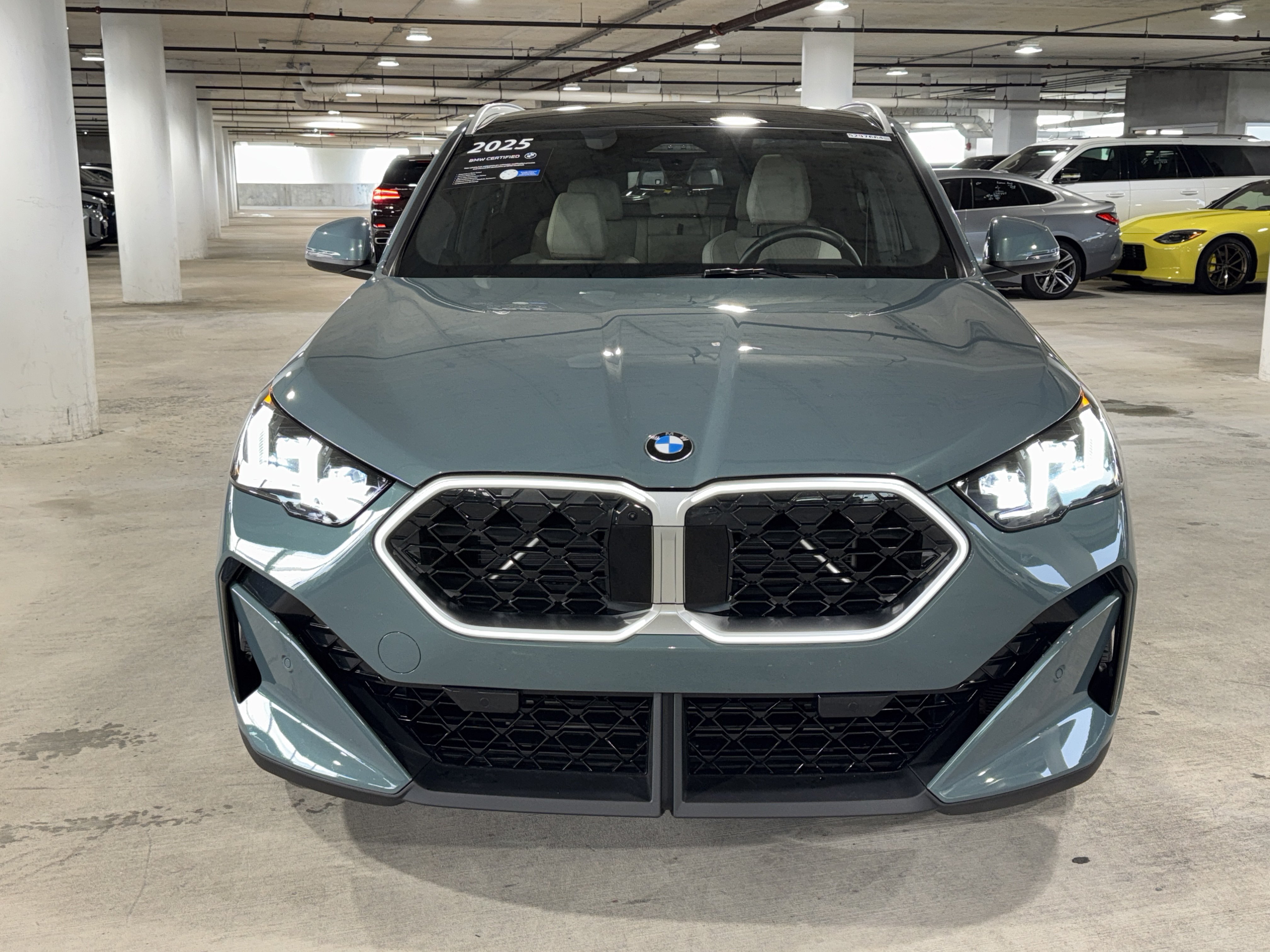 Used 2025 BMW X2 xDrive28i w/ Premium Package AWD/4WD image 3