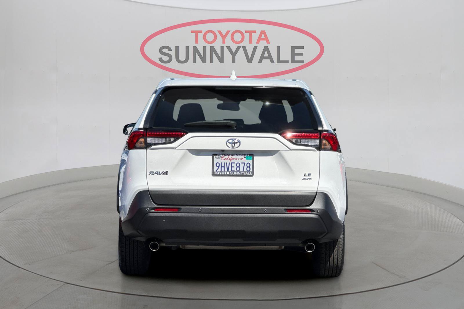 Used 2023 Toyota RAV4 LE AWD/4WD image 9