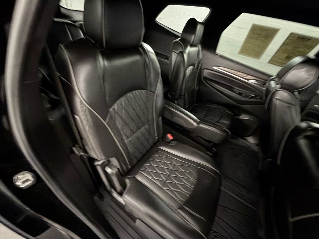 Used 2022 Buick Enclave Avenir w/ Avenir Technology Package FWD image 28