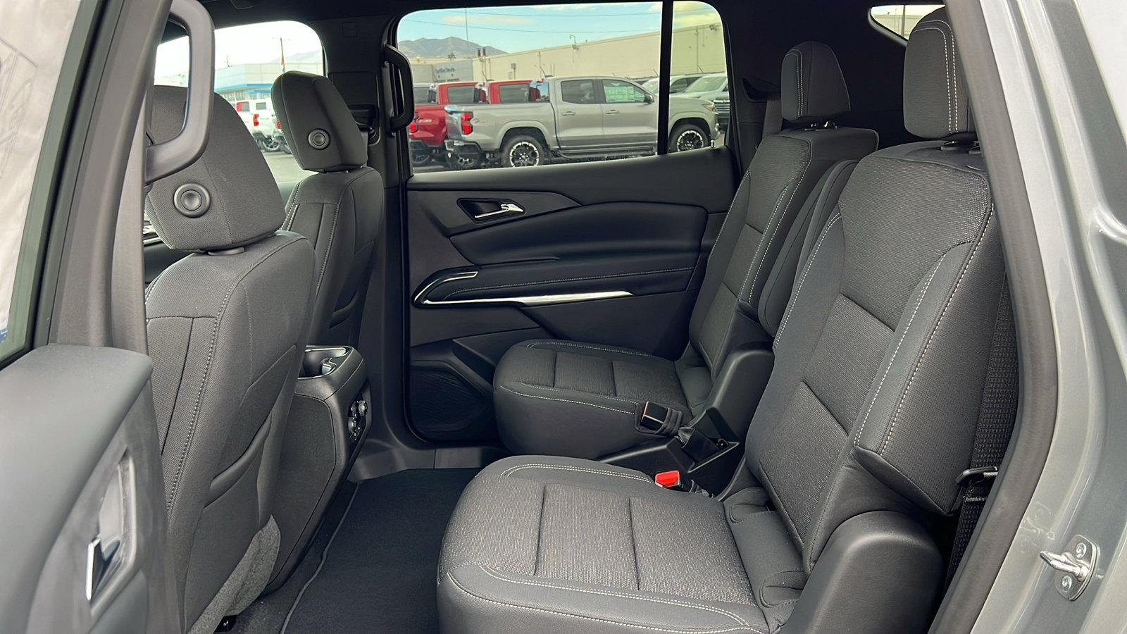 New 2026 Chevrolet Traverse LT w/ Driver Confidence Package image 13