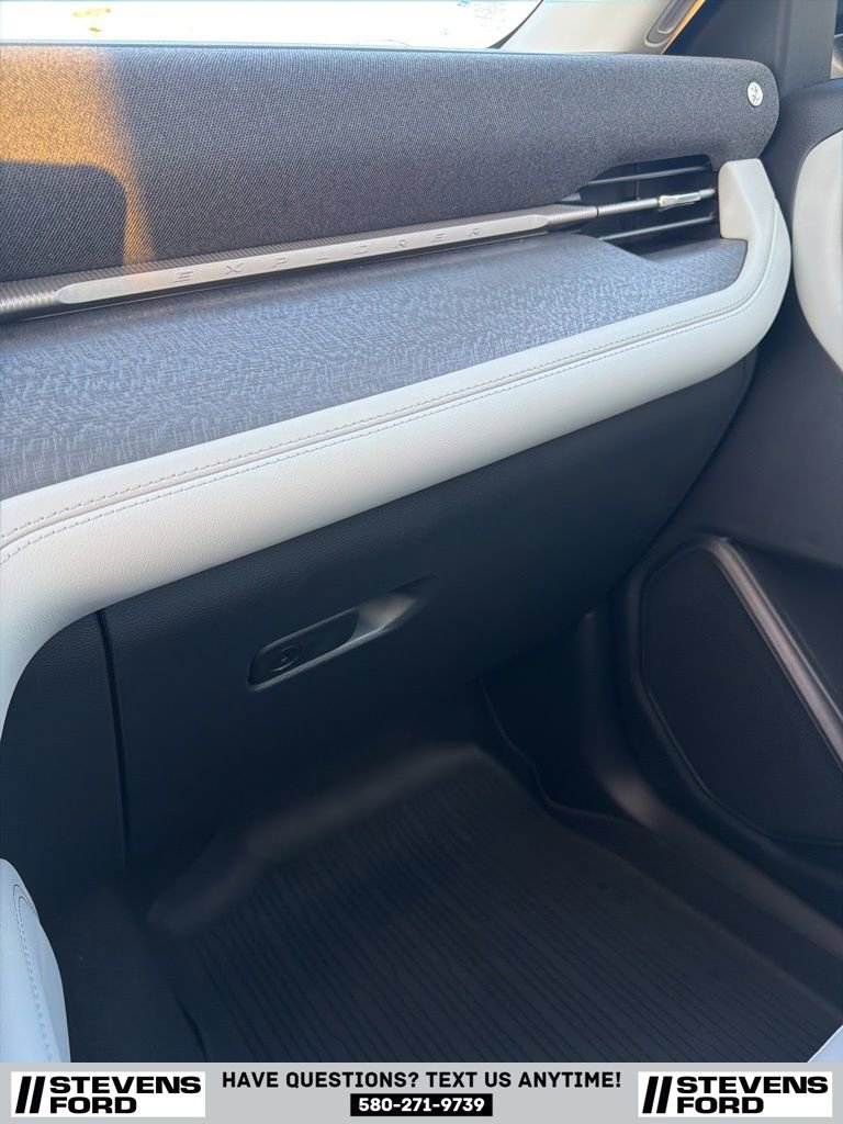 New 2026 Ford Explorer Platinum w/ LUX Leather Package image 37