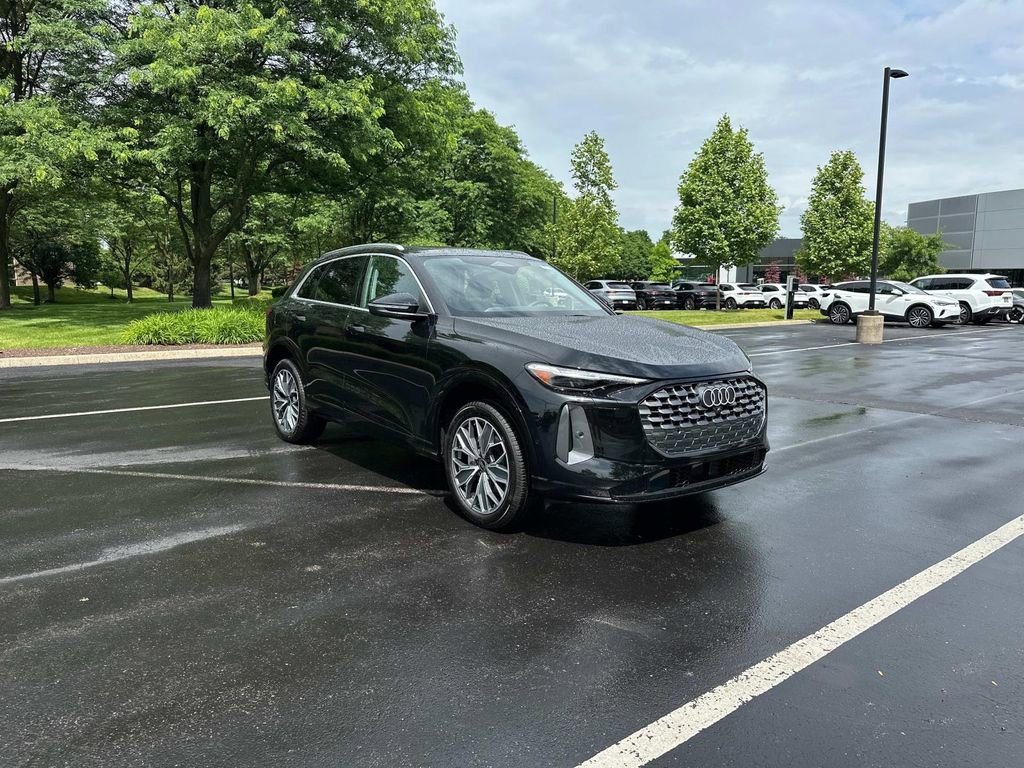 New 2025 Audi Q5 Premium Plus