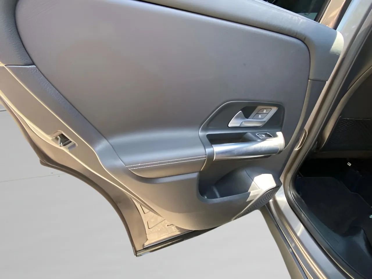 Used 2021 Mercedes-Benz GLA 250 4MATIC image 40