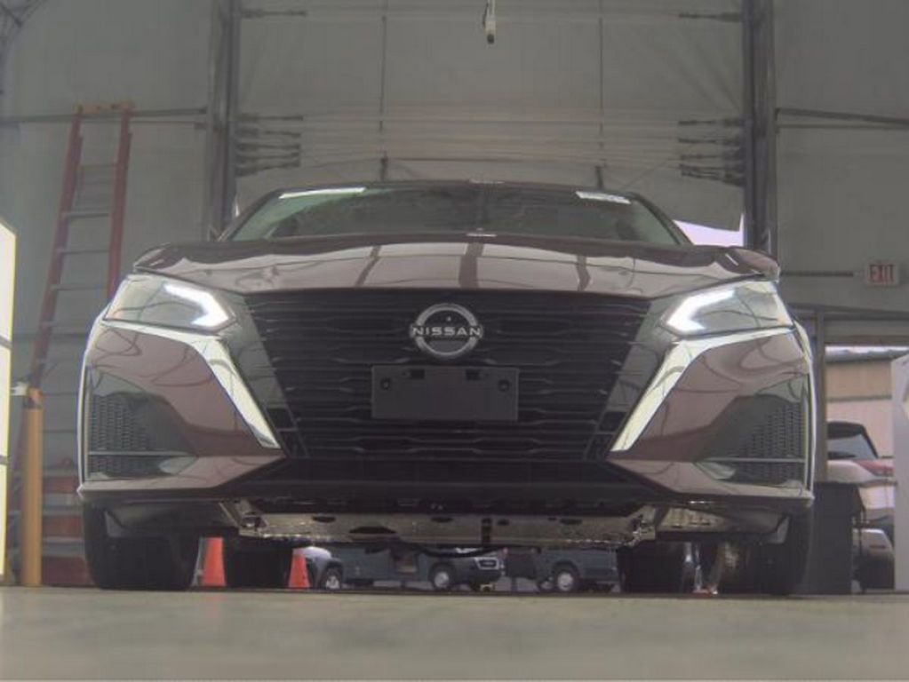 Used 2023 Nissan Altima 2.5 SL AWD/4WD image 3