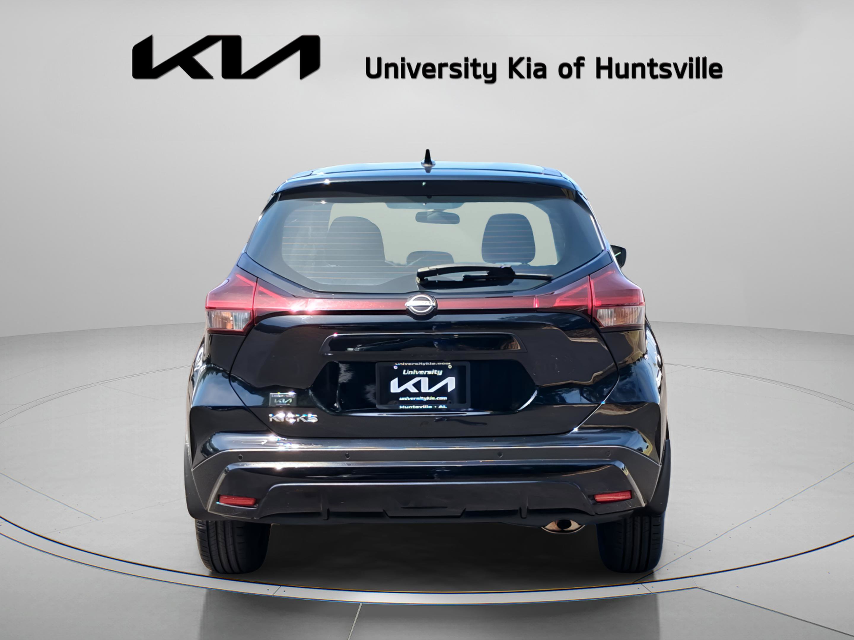 Used 2024 Nissan Kicks S image 6