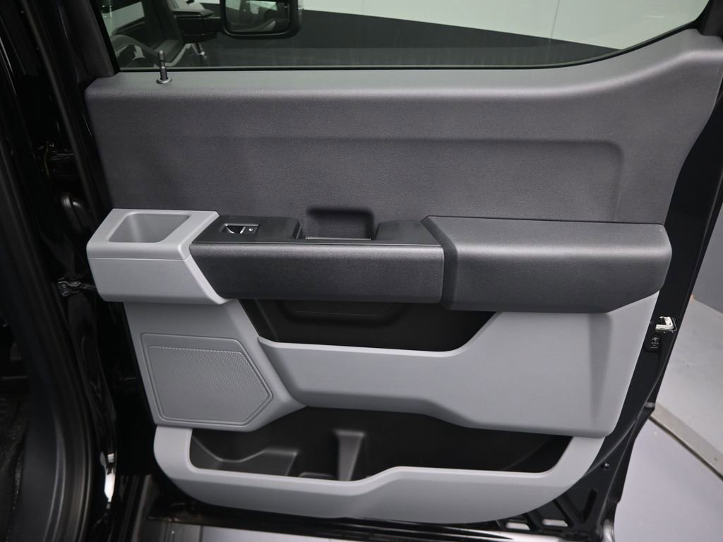 Used 2025 Ford F350 XL w/ XL Driver Assist Package image 24