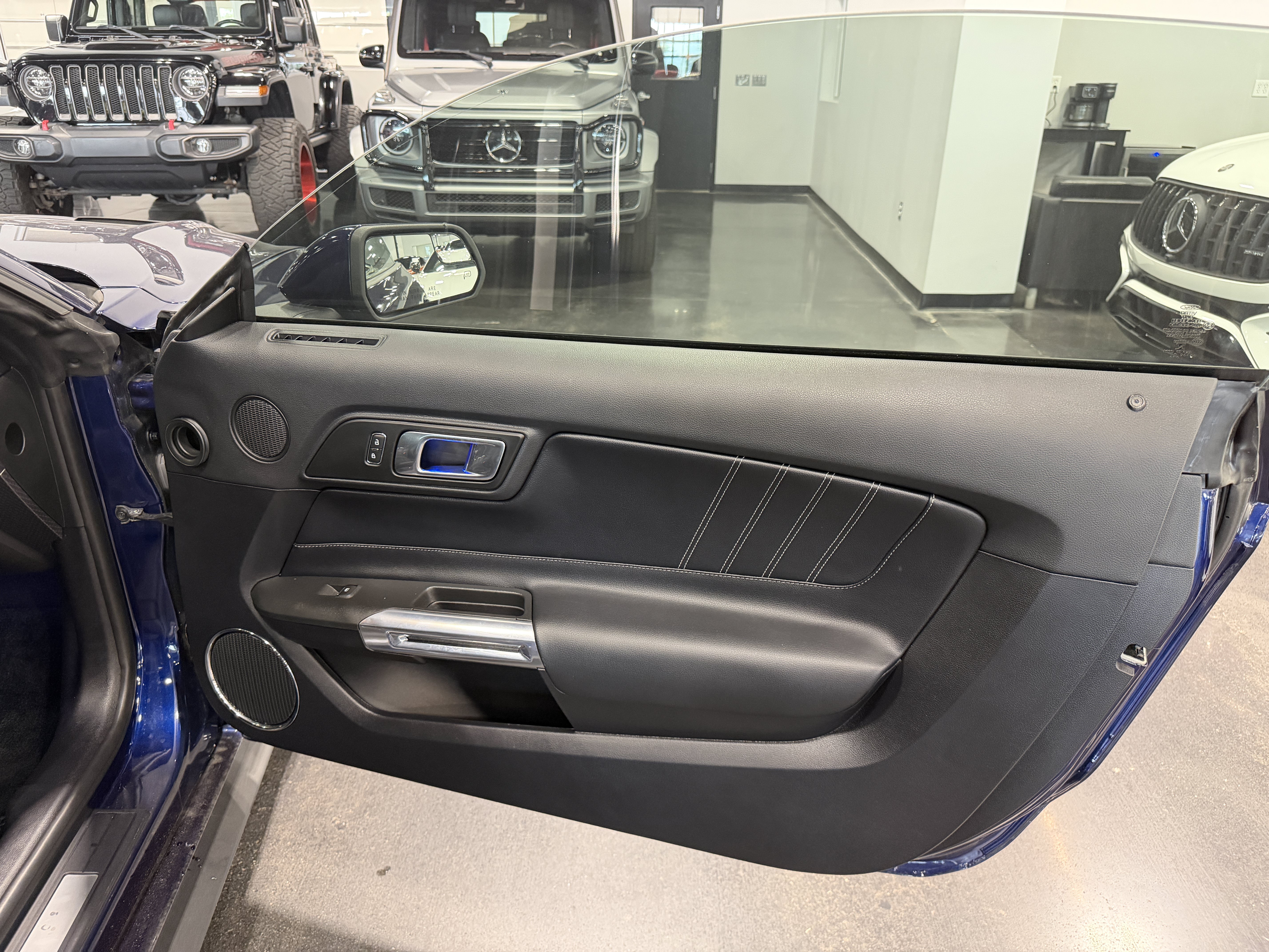 Used 2019 Ford Mustang GT Premium w/ GT Performance Package RWD image 14