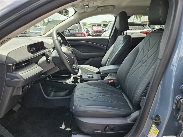 Used 2024 Ford Mustang Mach-E Select image 4