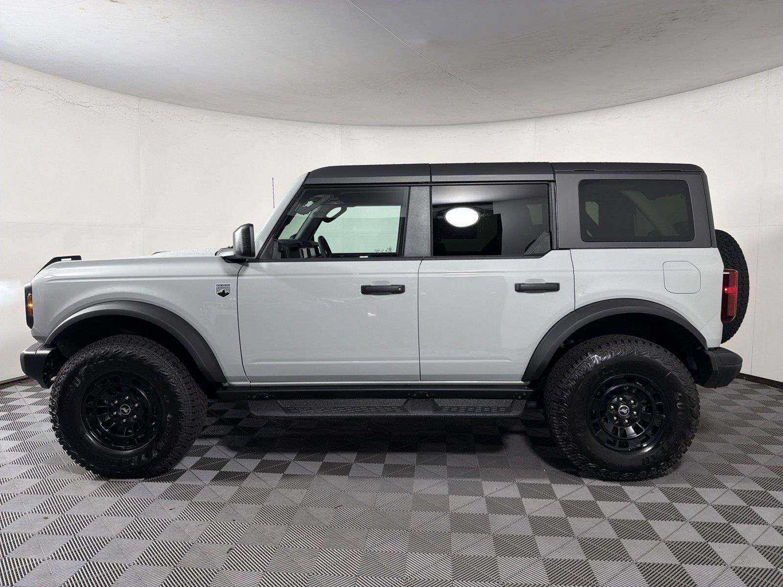 New 2026 Ford Bronco Big Bend w/ Black Diamond Package AWD/4WD image 4