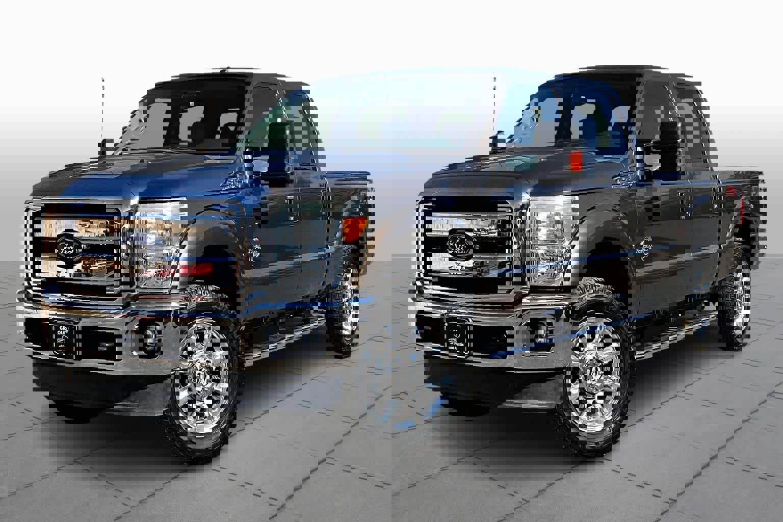 Used 2015 Ford F250 Lariat w/ Lariat Ultimate Package image 35