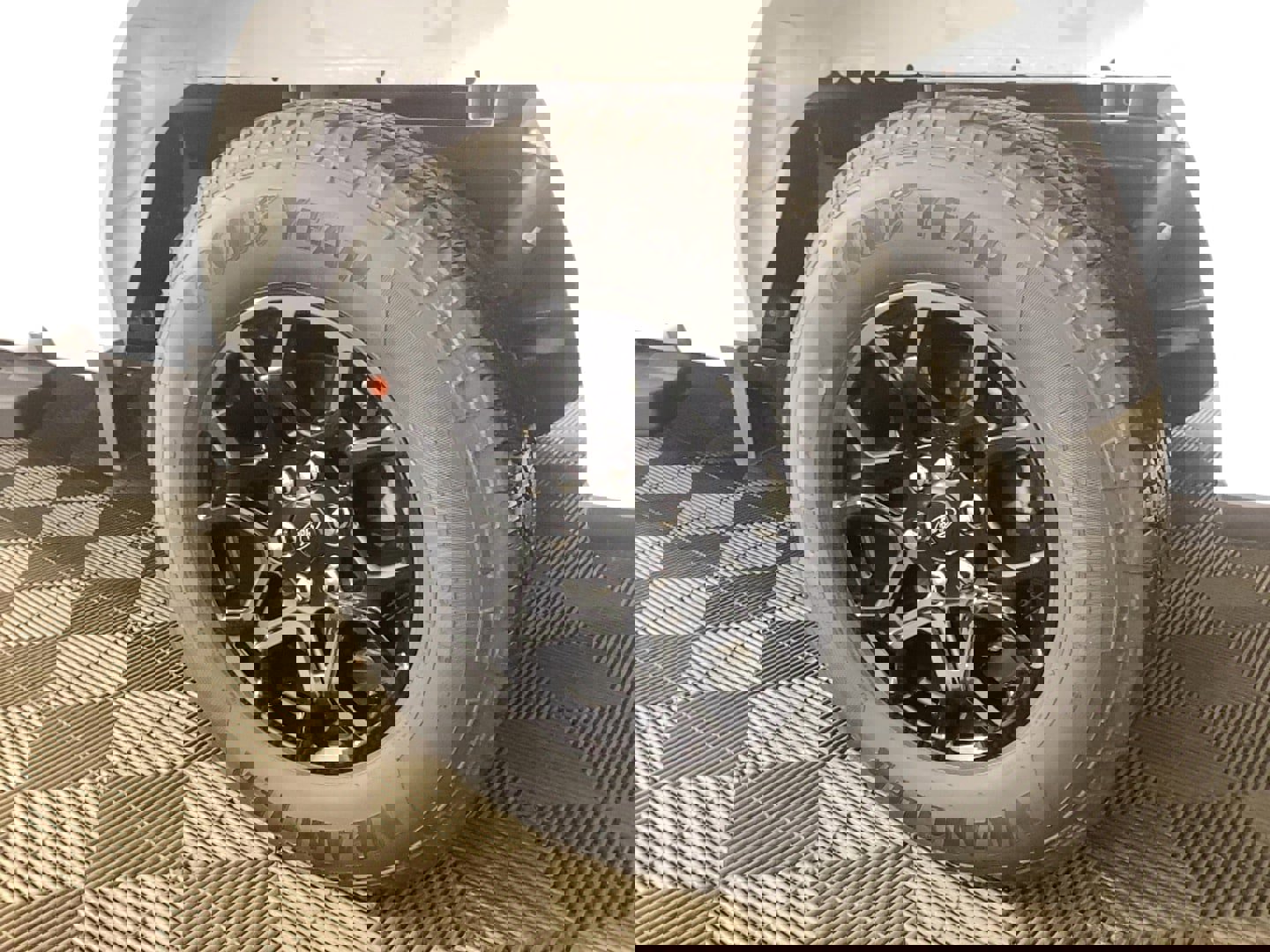 Used 2025 Ford F150 XLT w/ Equipment Group 302A MID image 7