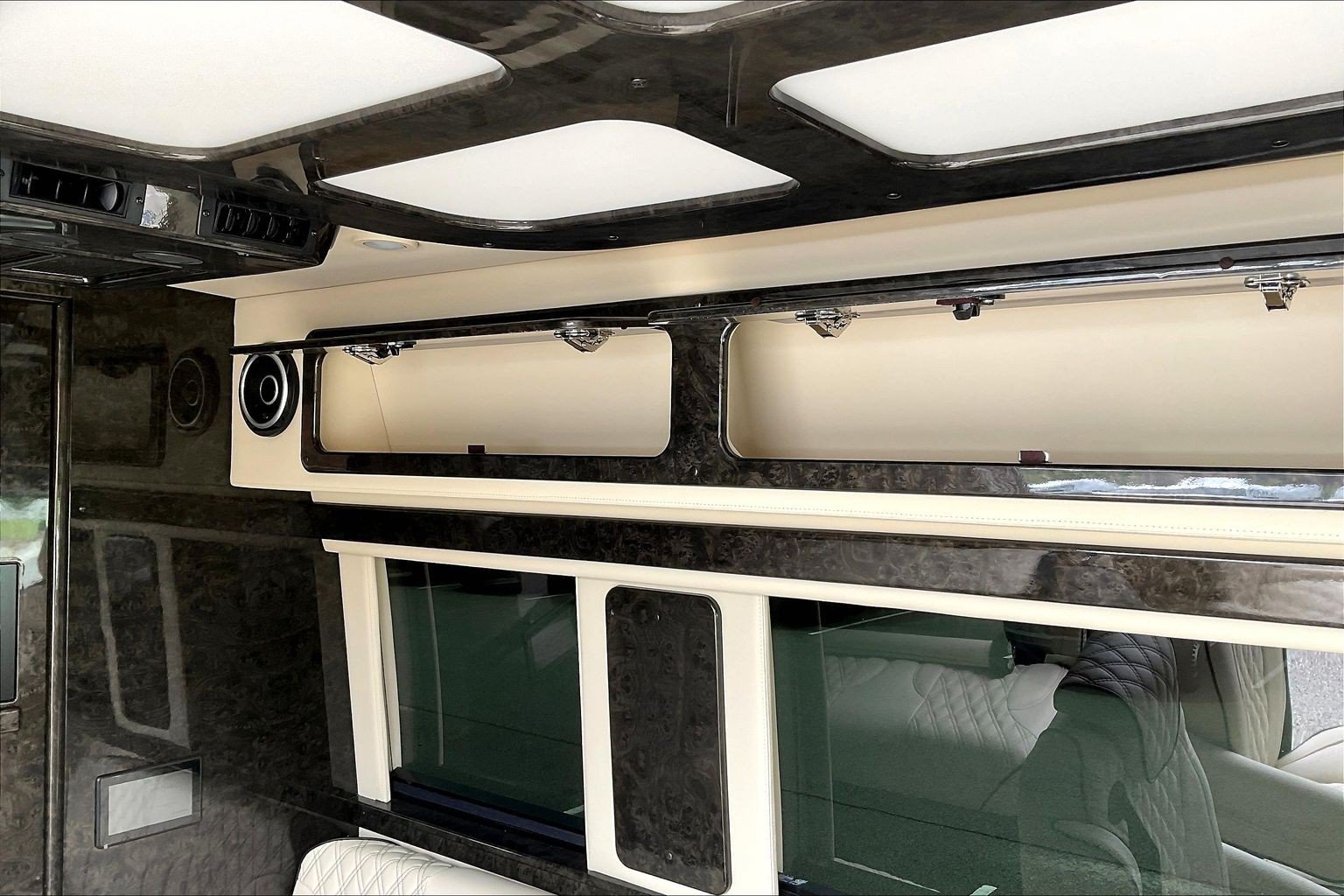 Used 2022 Mercedes-Benz Sprinter 2500 image 35