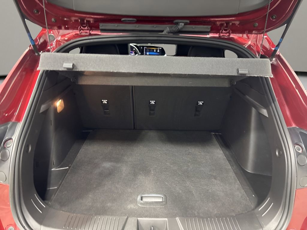 Used 2024 Chevrolet Trax RS w/ Driver Confidence Package image 9