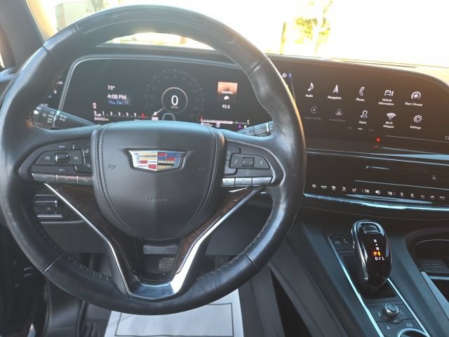 Used 2022 Cadillac Escalade ESV Sport Platinum w/ Heavy-Duty Trailer Package AWD/4WD image 15