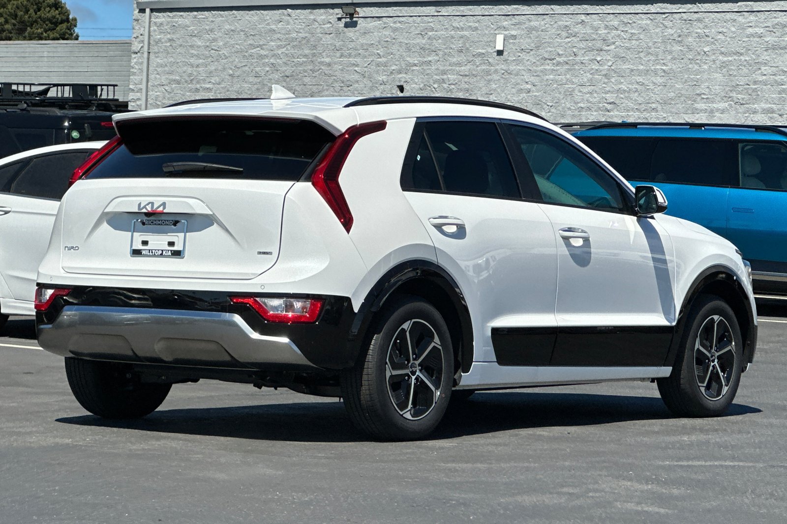 New 2026 Kia Niro FWD image 4