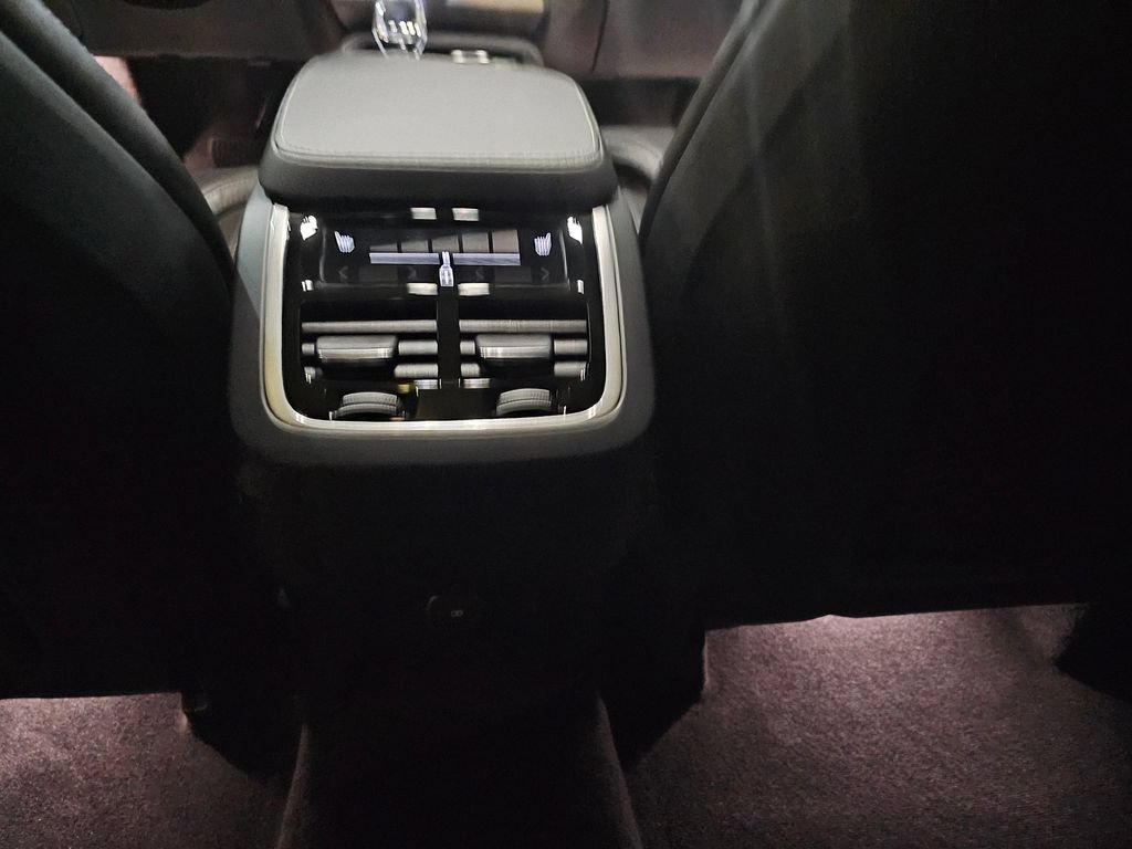 Certified 2024 Volvo XC90 B6 Ultimate AWD/4WD image 14