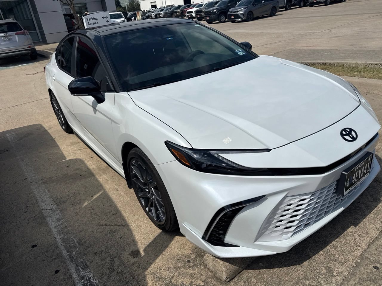 Used 2026 Toyota Camry XSE FWD image 3