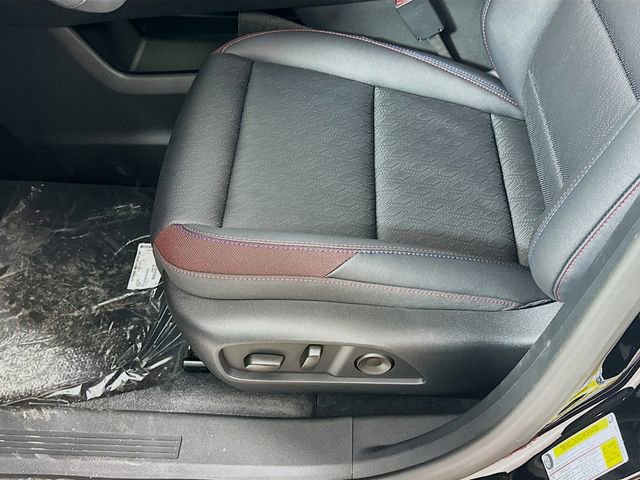 New 2026 Chevrolet Equinox RS w/ Convenience Package III image 18