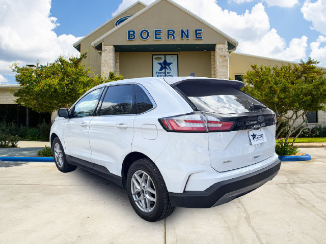Used 2024 Ford Edge SEL AWD/4WD image 3