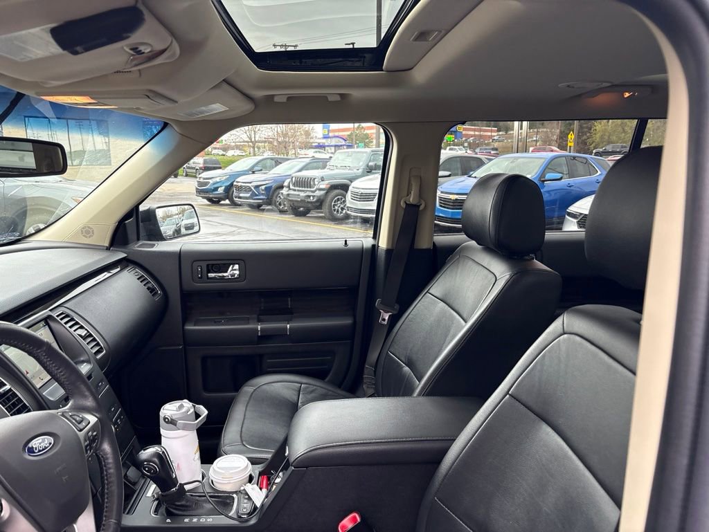 Used 2018 Ford Flex SEL w/ Equipment Group 202A AWD/4WD image 5