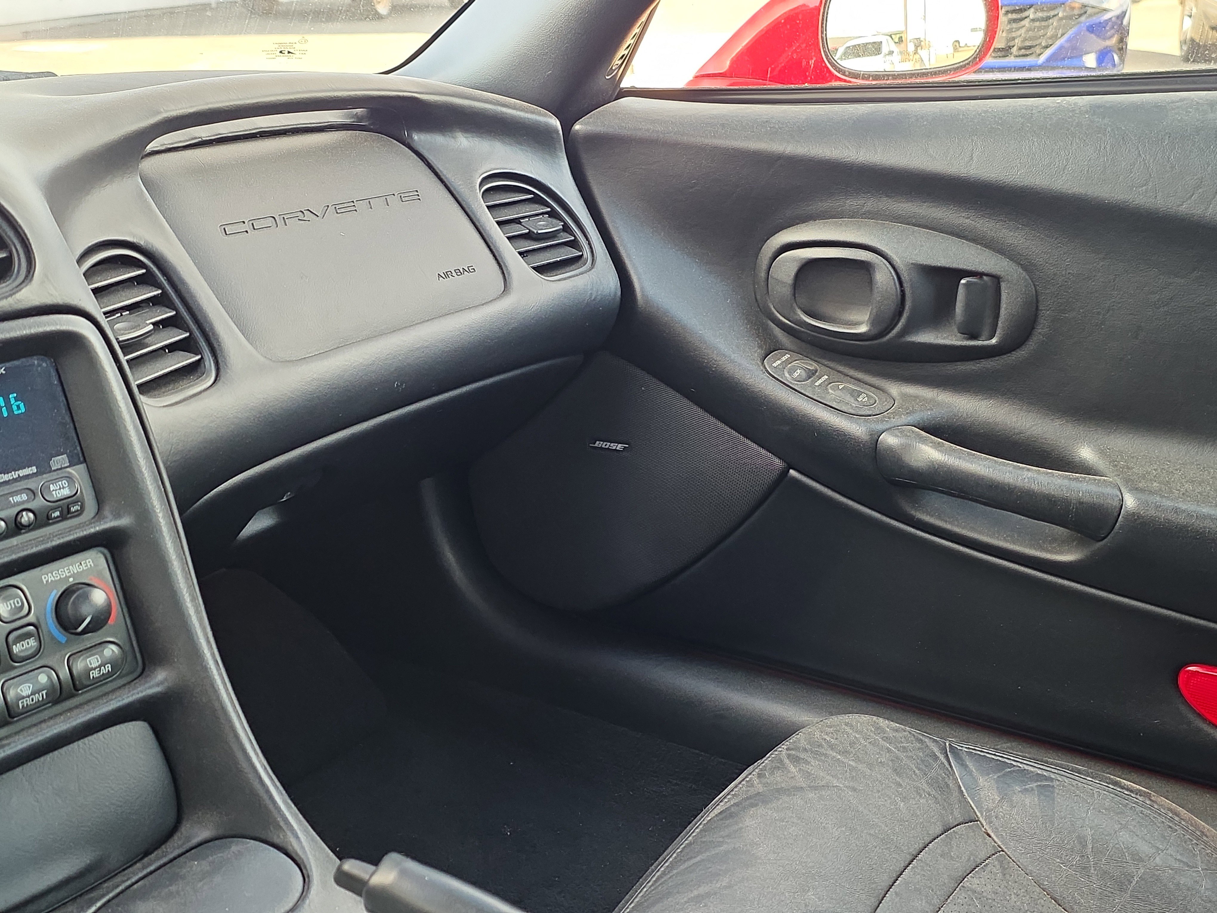 Used 2003 Chevrolet Corvette Coupe image 16