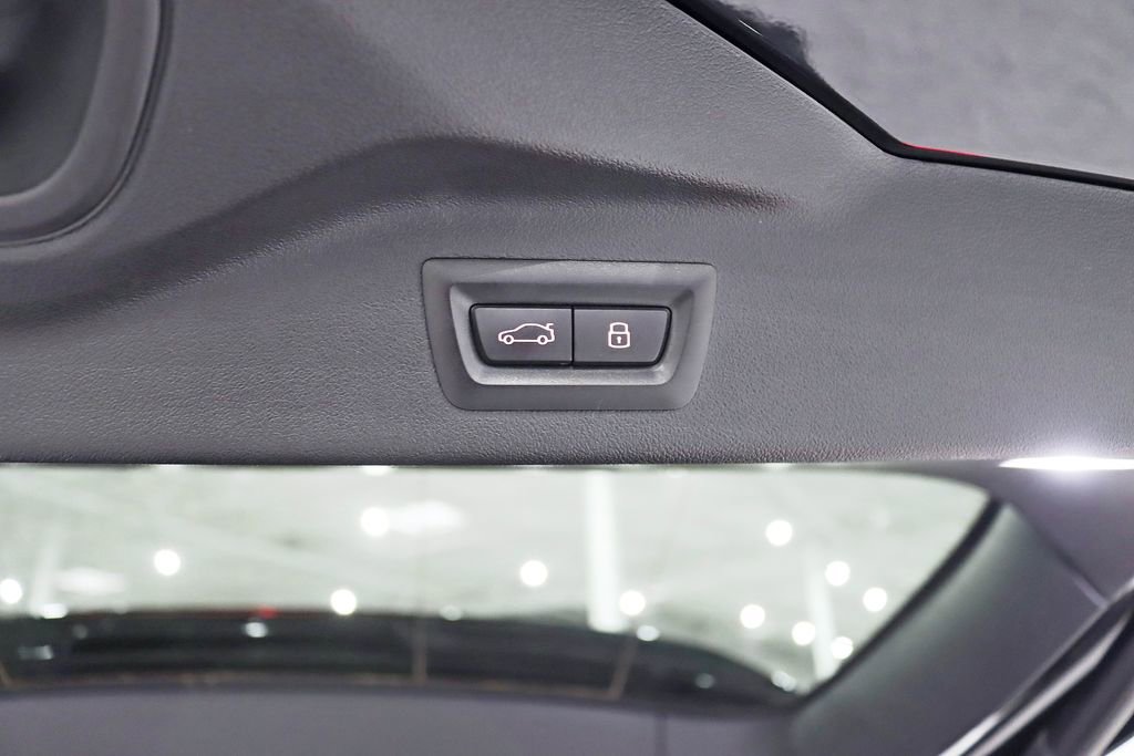 Used 2023 BMW X7 xDrive40i w/ Executive Package image 43