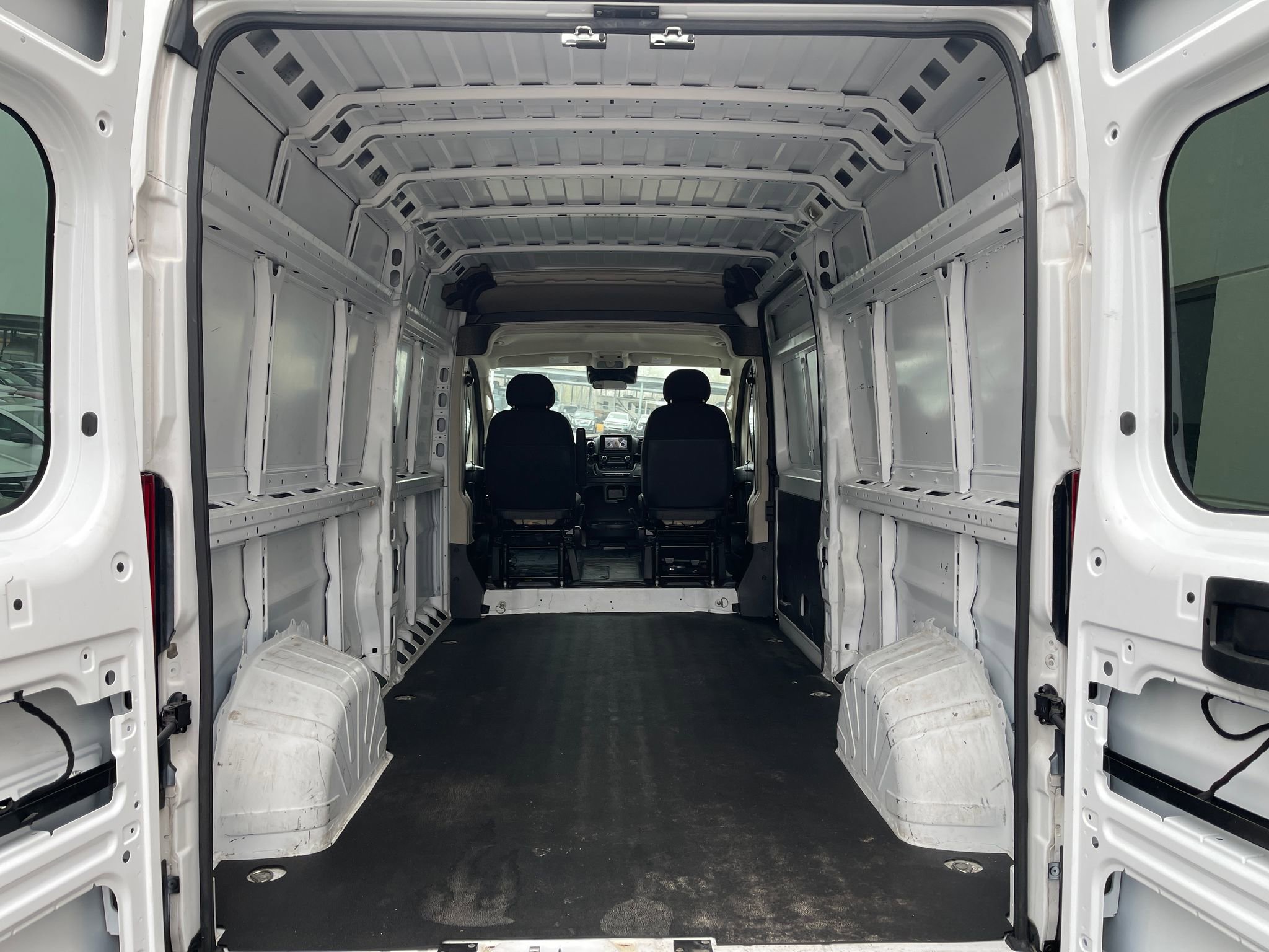 Used 2022 RAM ProMaster 2500 FWD image 22