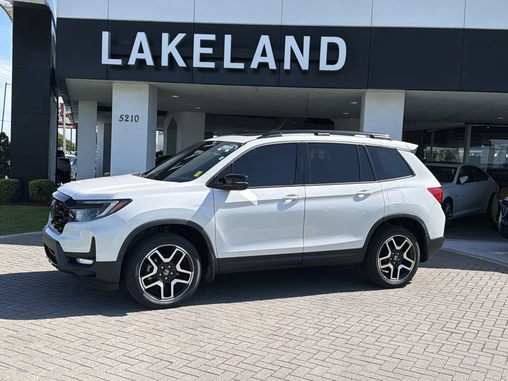 Used 2023 Honda Passport Elite image 2