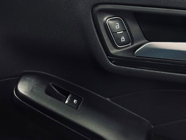 Used 2025 Ford Escape ST-Line w/ Tech Pack #1 image 17