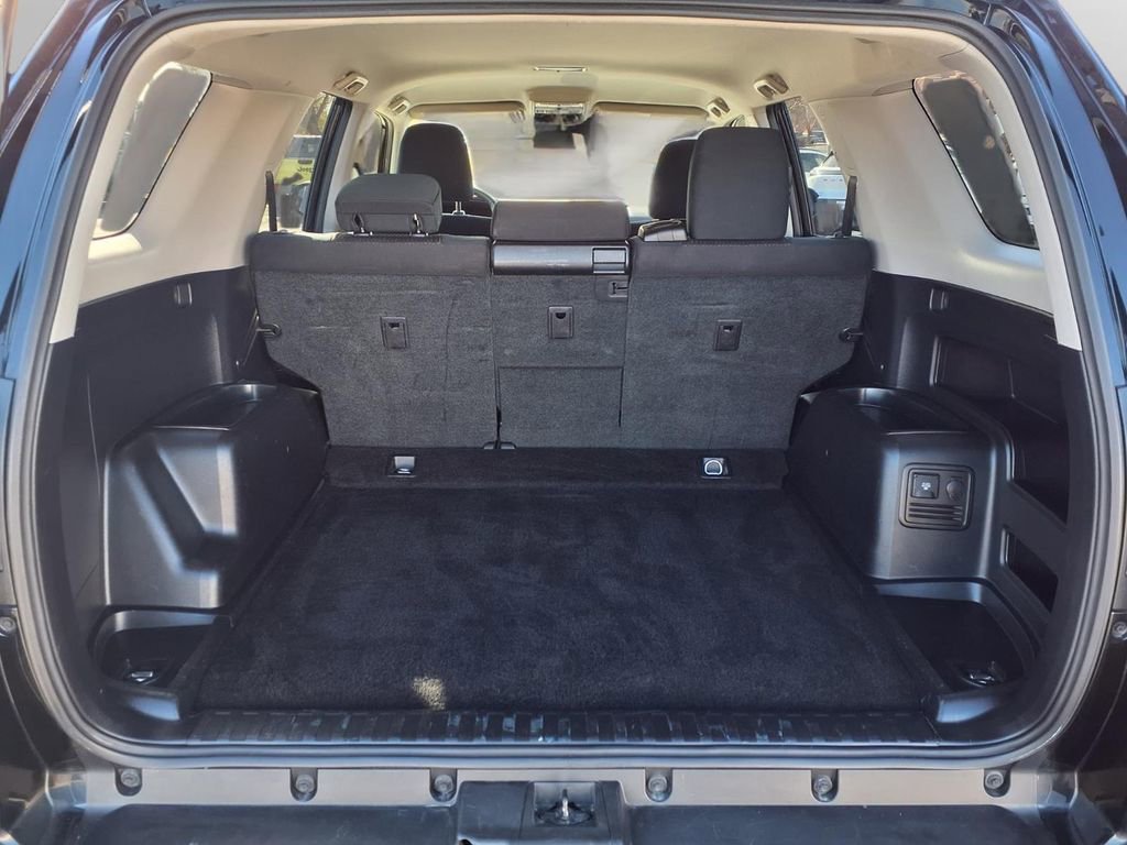 Used 2024 Toyota 4Runner TRD Off-Road image 29