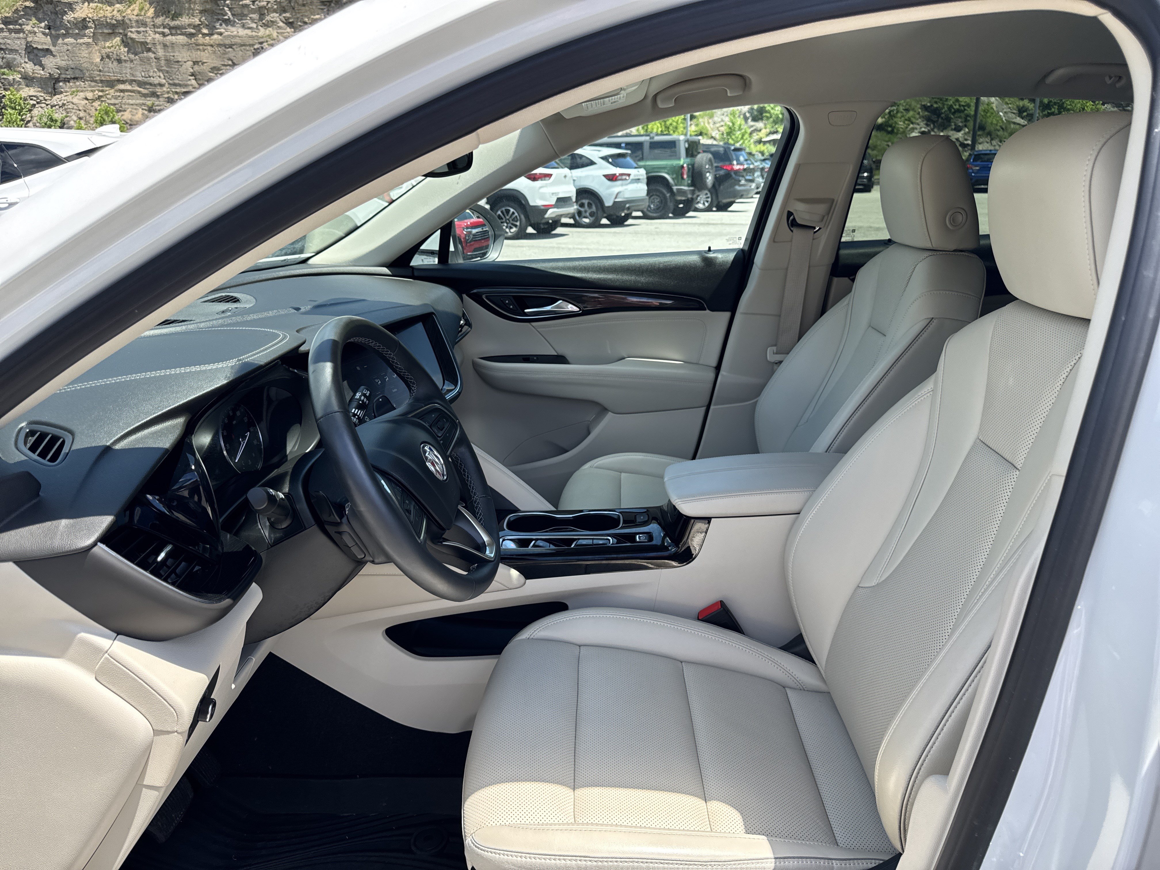 Used 2023 Buick Envision Essence AWD/4WD image 11