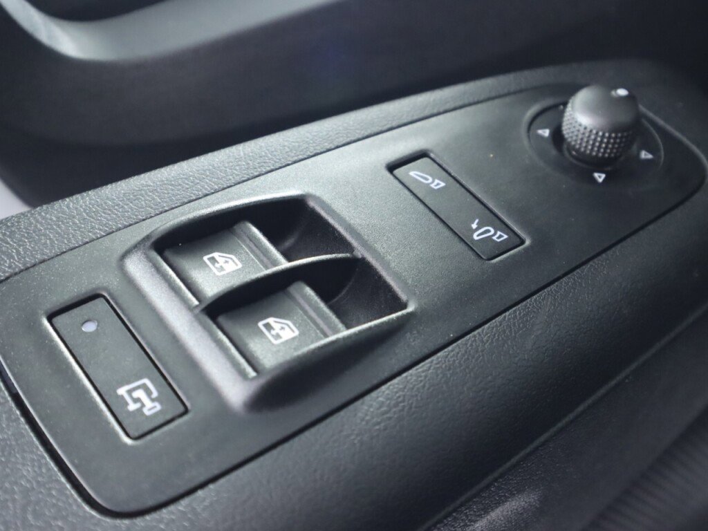 Used 2024 RAM ProMaster 2500 w/ Convenience Group FWD image 25