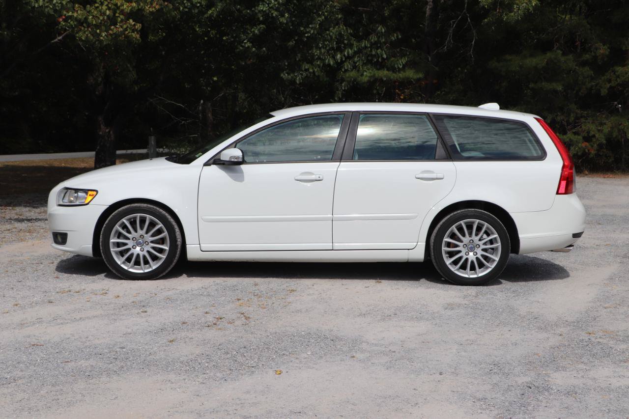 Used 2011 Volvo V50 T5 FWD image 29
