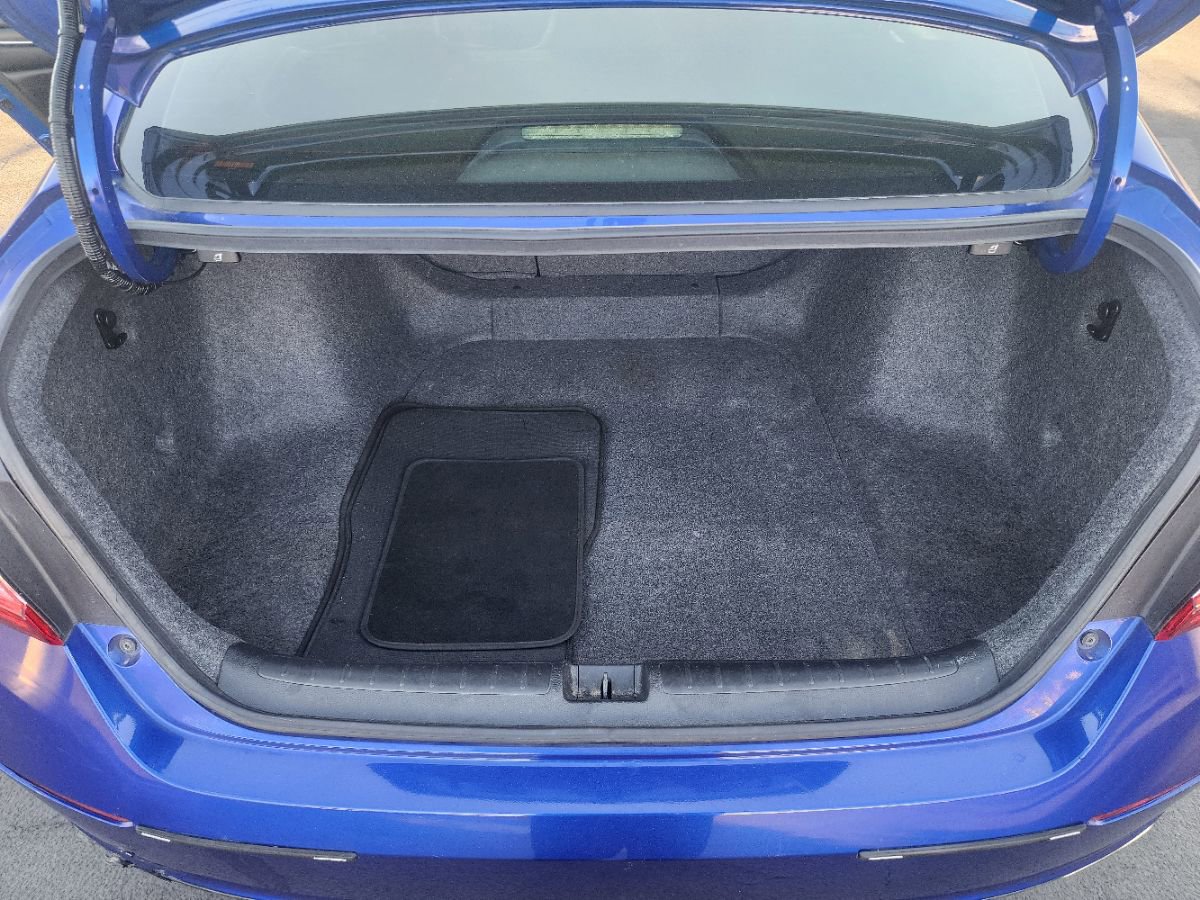 Used 2019 Honda Accord Sport image 10