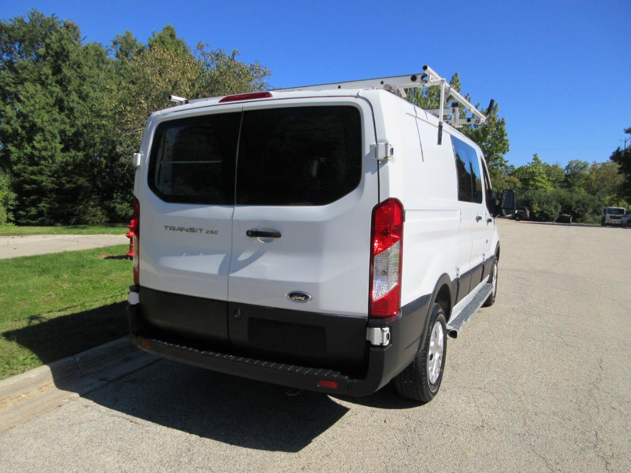 Used 2019 Ford Transit 250 130 Low Roof w/ Exterior Upgrade Package RWD image 31