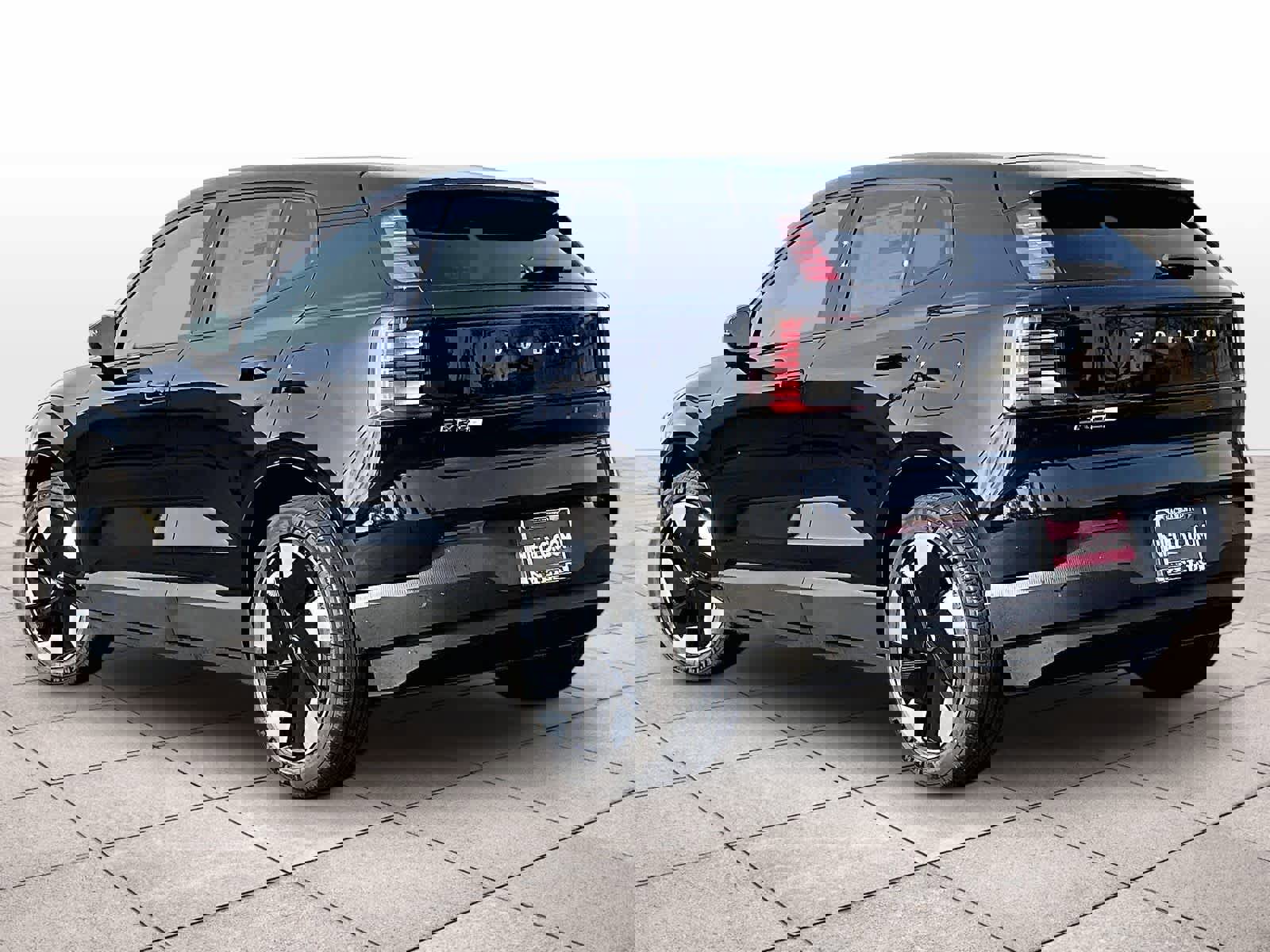 New 2026 Volvo EX30 Plus w/ Protection Package Premier image 3