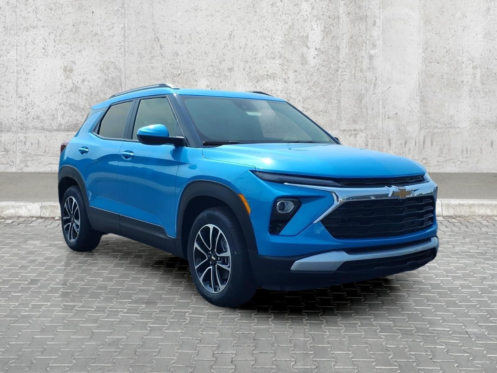 New 2026 Chevrolet TrailBlazer LT w/ Convenience Package FWD image 2