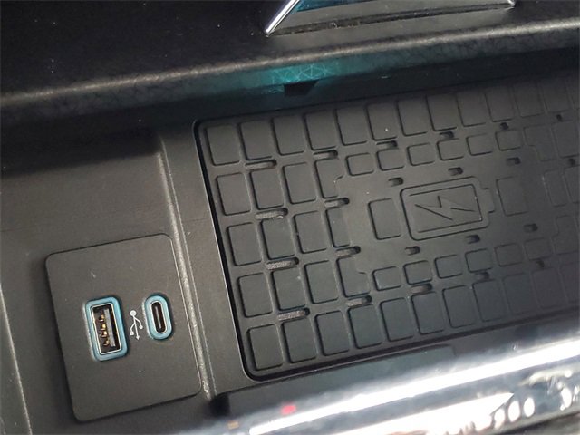 Used 2022 Ford Expedition Max Limited image 29