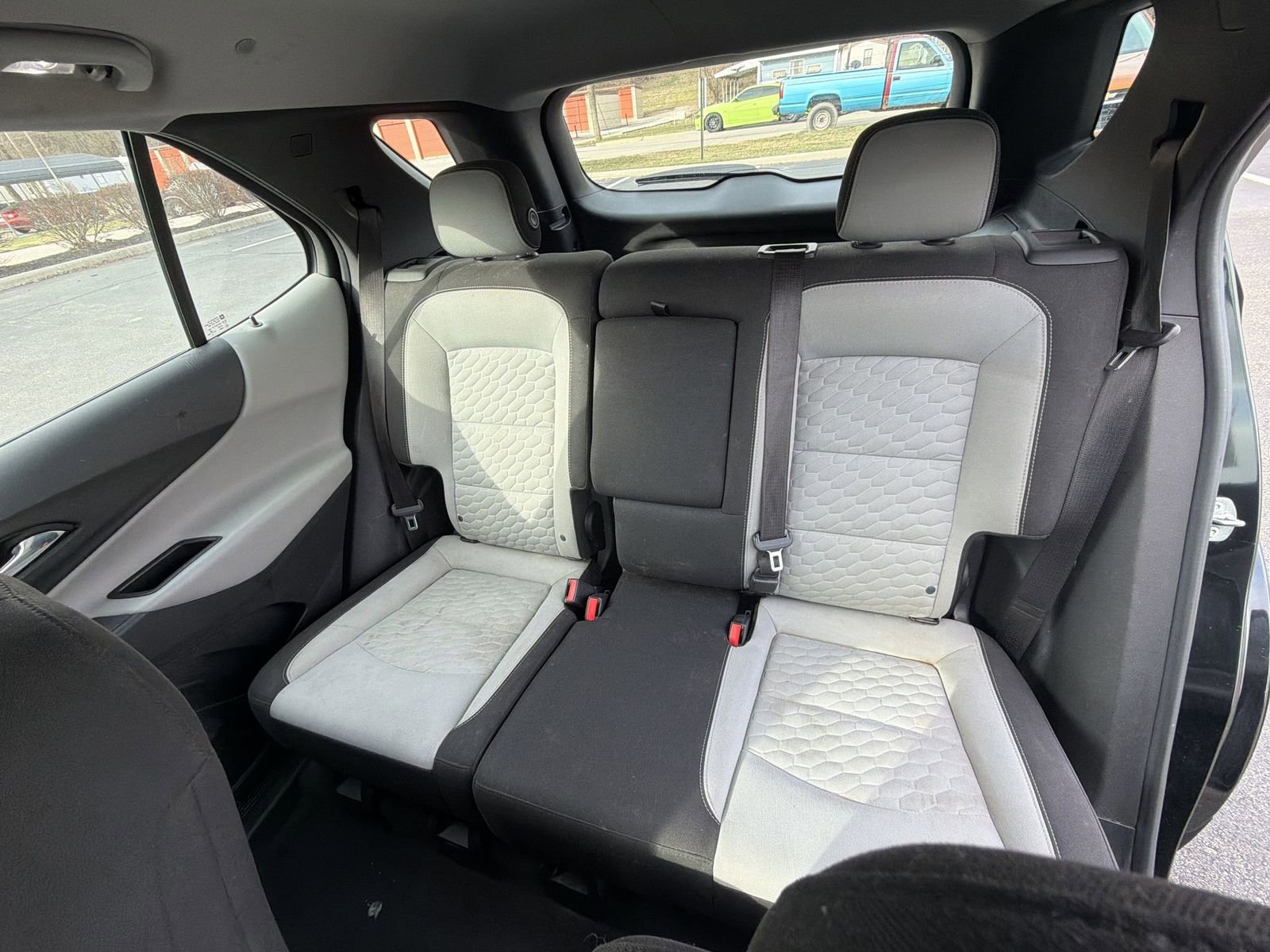 Used 2018 Chevrolet Equinox LS image 23